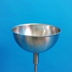 Blütenschale 28cmØ, 13cm tief Edelstahl wasserdicht, unten mit Zapfen**